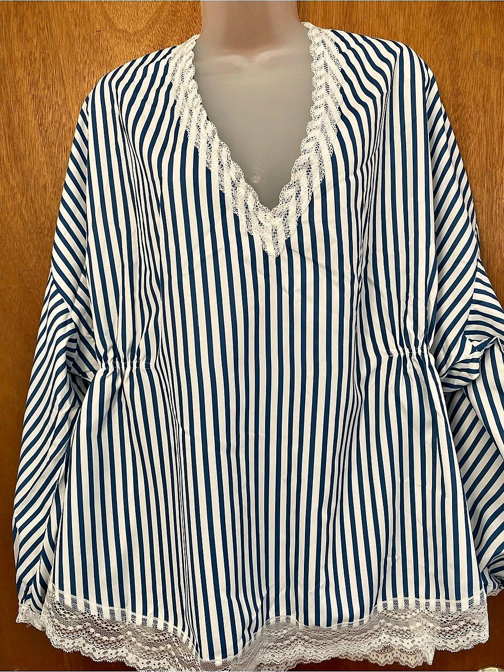 Striped Lace Tunic in Blue & White Size XXL Like New